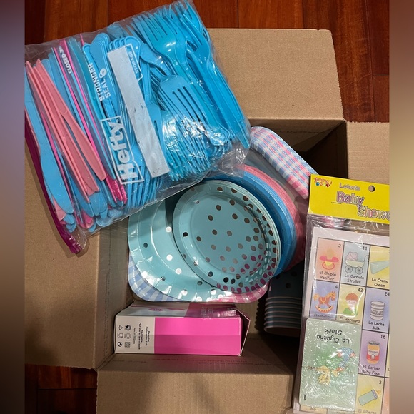 New Box with Baby Shower Game/Bingo - Picture 2 of 7